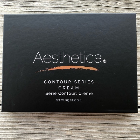 AESTHETICA Cream Contour Kit Palette - Picture 7 of 11
